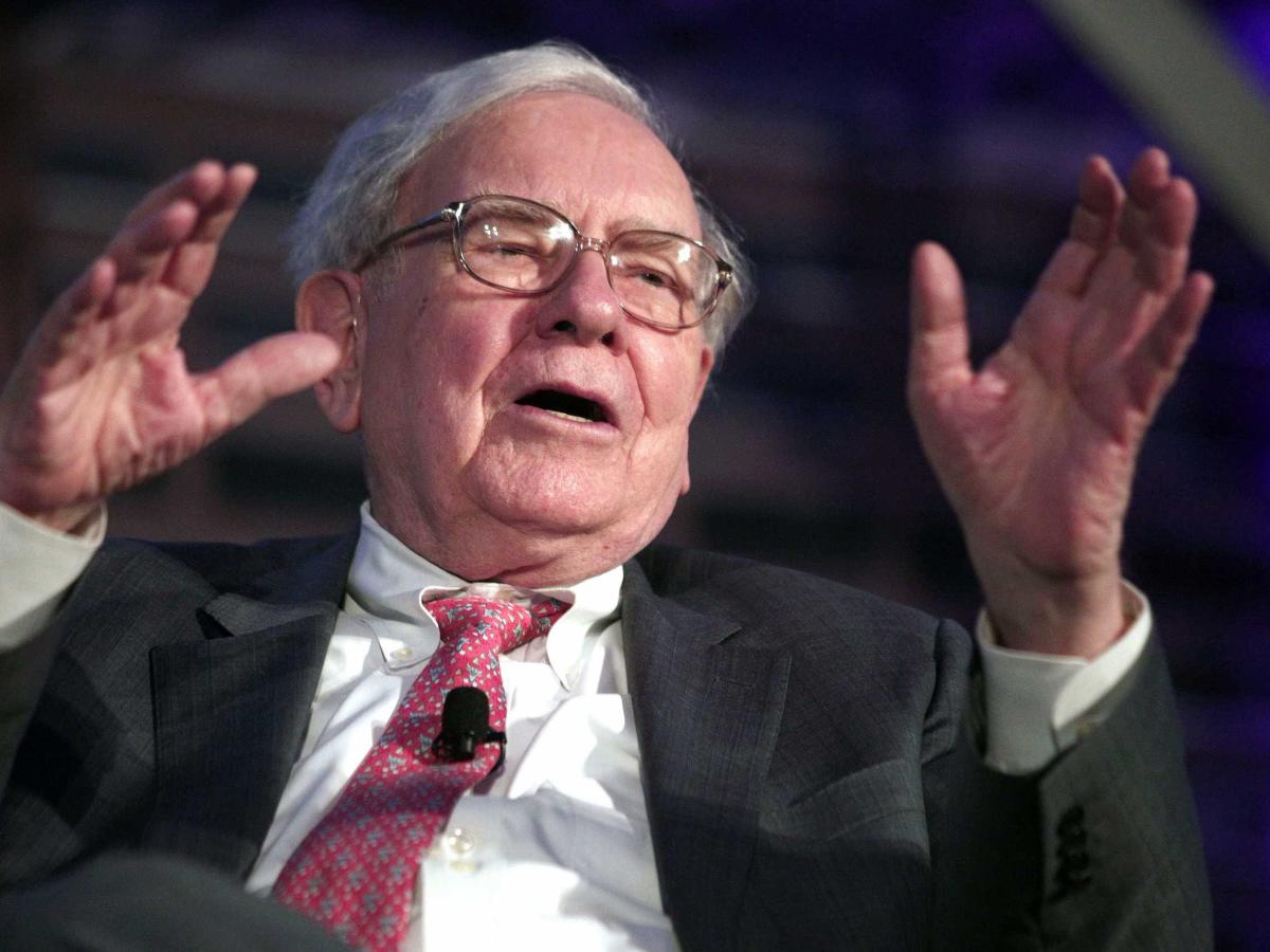 Warren Buffett's favorite market metric has reached 171%, indicating stocks are overheating and a crash may be about to happen.